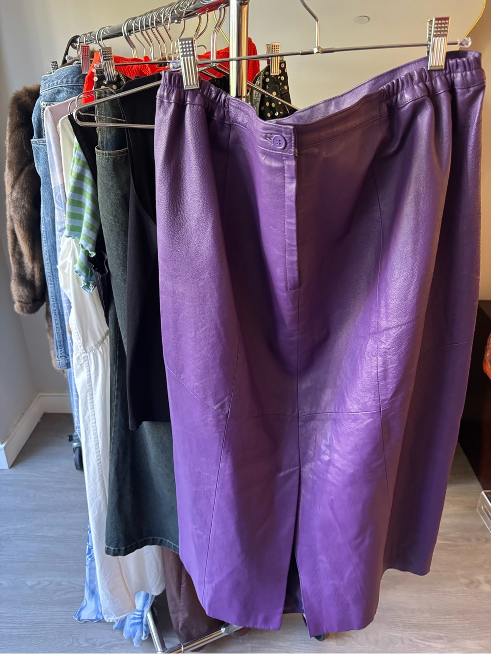 Plus size vintage Purple Leather Midi Skirt